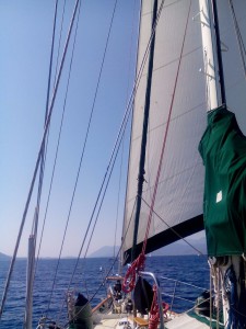 A gentle sail to the Lefkas bridge