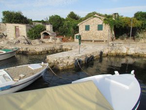 Hobbit houses at Prtljug