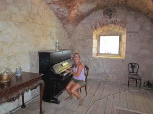 Tinkling the ivory's in Fort George